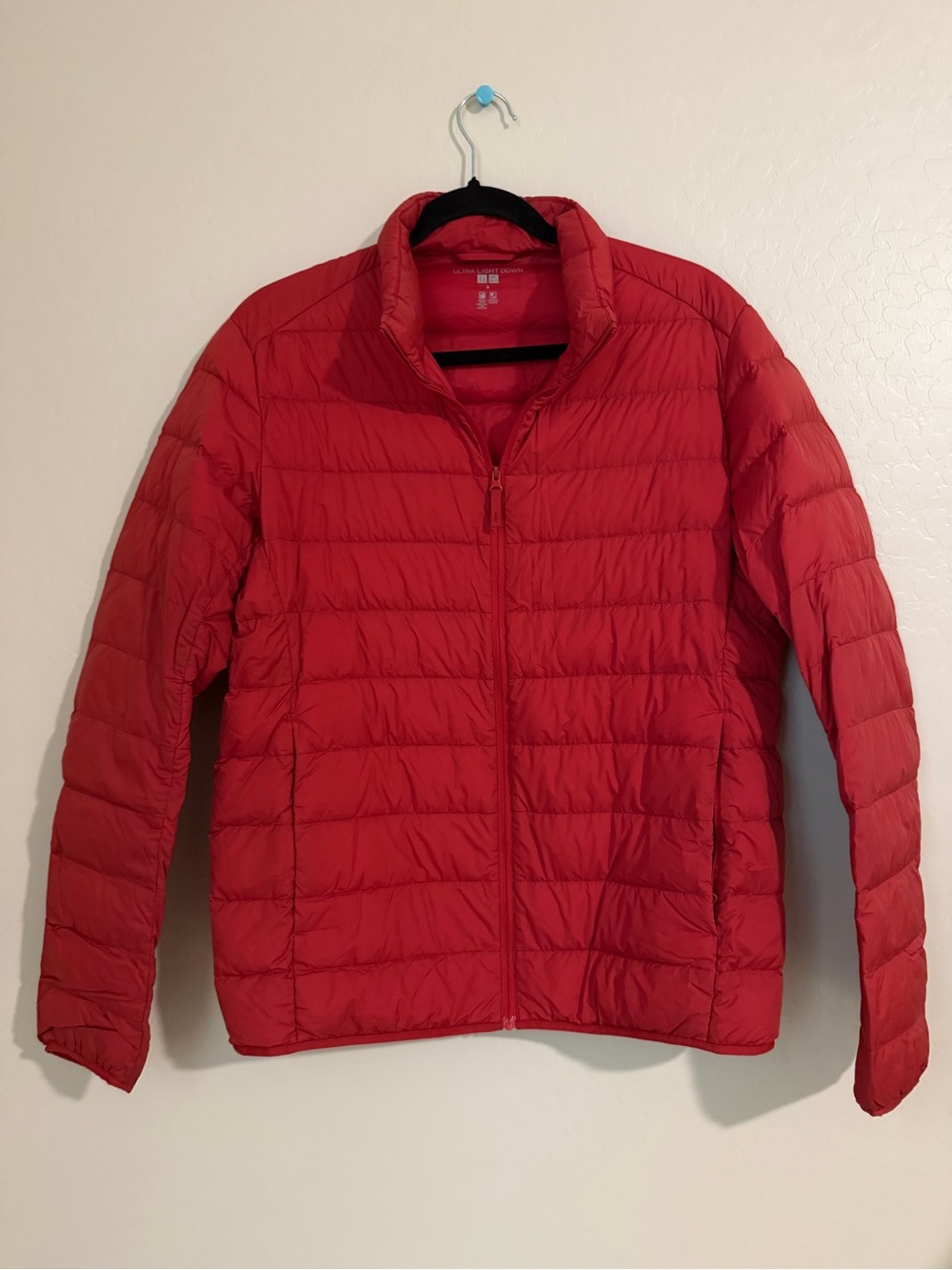 Uniqlo Men's Red Lightweight Packable Puffer Jacket